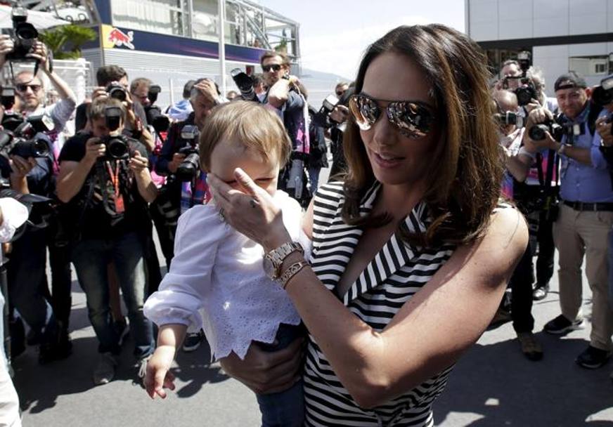 Tamara Ecclestone, la figlia di Bernie, con la figlia. Reuters